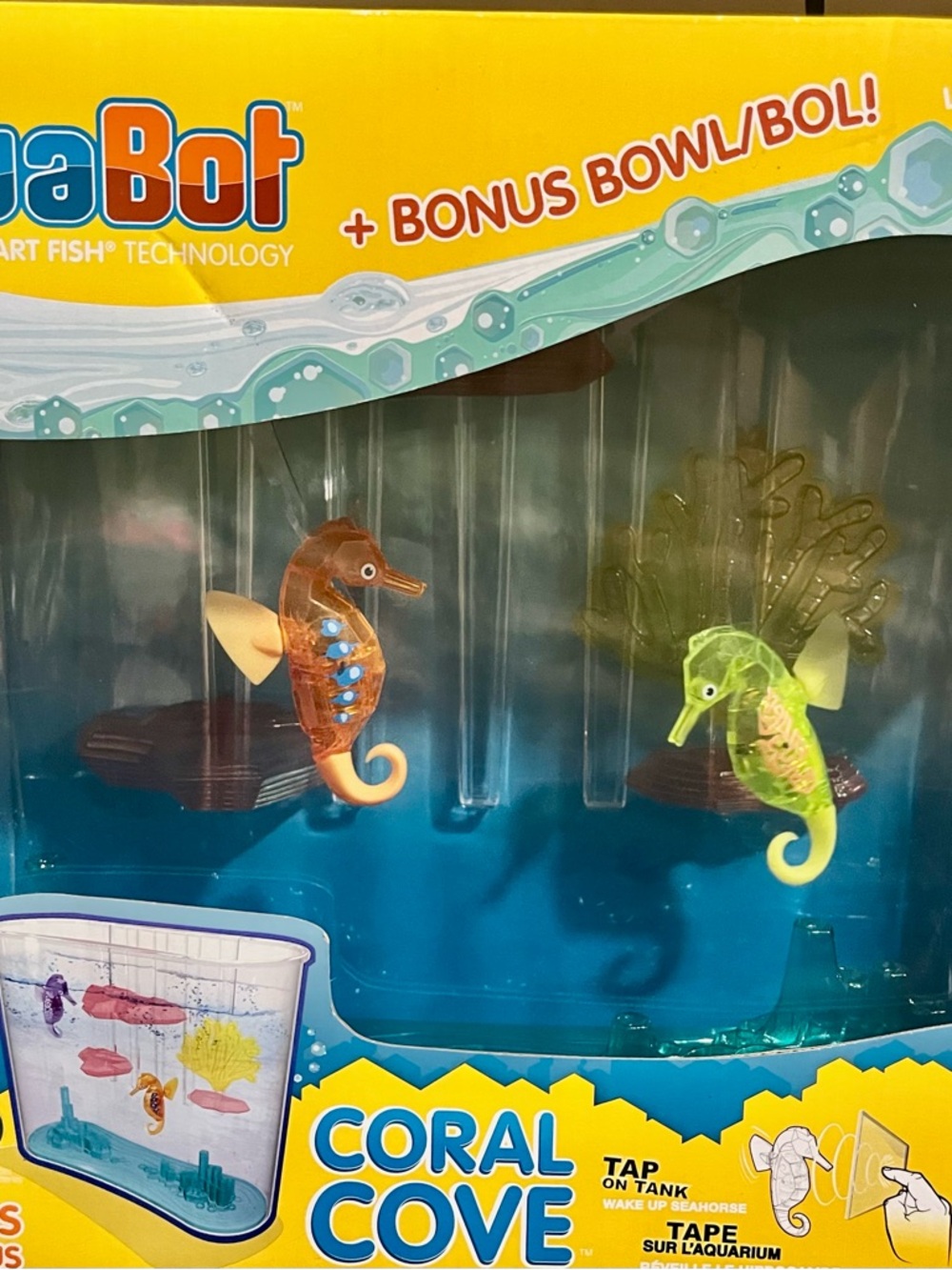 Hexbug AquaBot Coral Cove Tank w/ 2 Seahorses - Orange & Lime